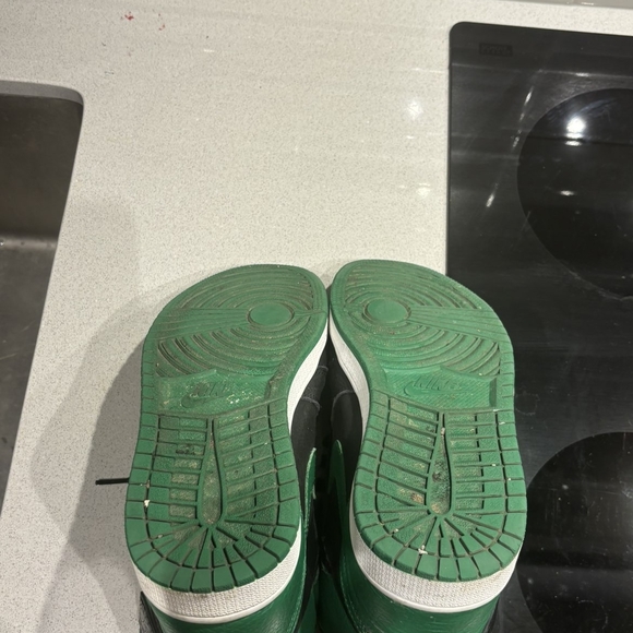 Jordon 1 Pine Green. No Box... - Picture 5 of 5